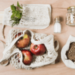 Sałatka low FODMAP – 10 kompozycji, które nie kończą się samą sałatą i ogórkiem